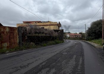 Edificio all\'aperto - Terreno edificabile Via Maugeri
 
202, Valverde - foto 23