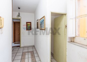 Hall / corridoio - Quadrilocale via recupero
 
70, Catania - foto 13