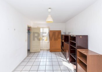 Stanza vuota - Quadrilocale via recupero
 
70, Catania - foto 24