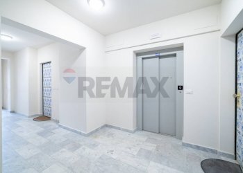 Ricezione / Lobby - Quadrilocale Via Monsignor Salvatore Messina Foti
 
9, Acireale - foto 26