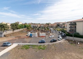 Edificio all\'aperto - Quadrilocale Via Monsignor Salvatore Messina Foti
 
9, Acireale - foto 48