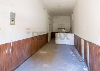 Hall / corridoio - Casa indipendente Via Emanuele Bellia
 
250, Paterno - foto 5