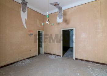 Stanza vuota - Casa indipendente Via Emanuele Bellia
 
250, Paterno - foto 10