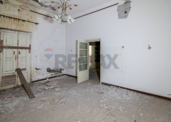 Stanza vuota - Casa indipendente Via Emanuele Bellia
 
250, Paterno - foto 13