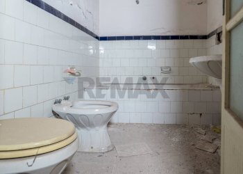 Bagno - Casa indipendente Via Emanuele Bellia
 
250, Paterno - foto 16