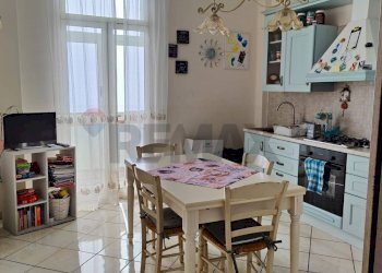 Cucina - Appartamento Villaggio S. Antonio
 
Pal. L, Camporotondo Etneo - foto 4