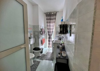 Bagno - Appartamento Villaggio S. Antonio
 
Pal. L, Camporotondo Etneo - foto 11