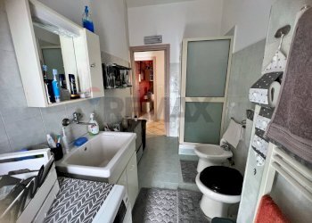 Bagno - Appartamento Villaggio S. Antonio
 
Pal. L, Camporotondo Etneo - foto 12