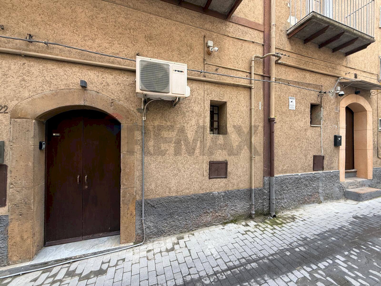 Edificio all\'aperto - Independent house via fratelli Bruno
 
20, Piazza Armerina - photo 2