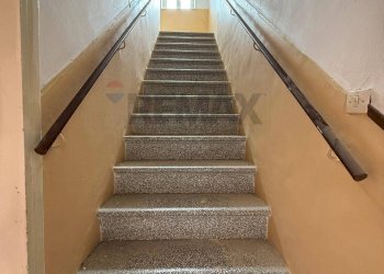 Scale - Casa indipendente via fratelli Bruno
 
20, Piazza Armerina - foto 8