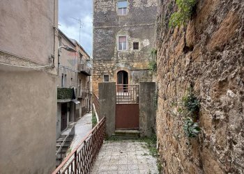 Terrazza - Casa indipendente via fratelli Bruno
 
20, Piazza Armerina - foto 20