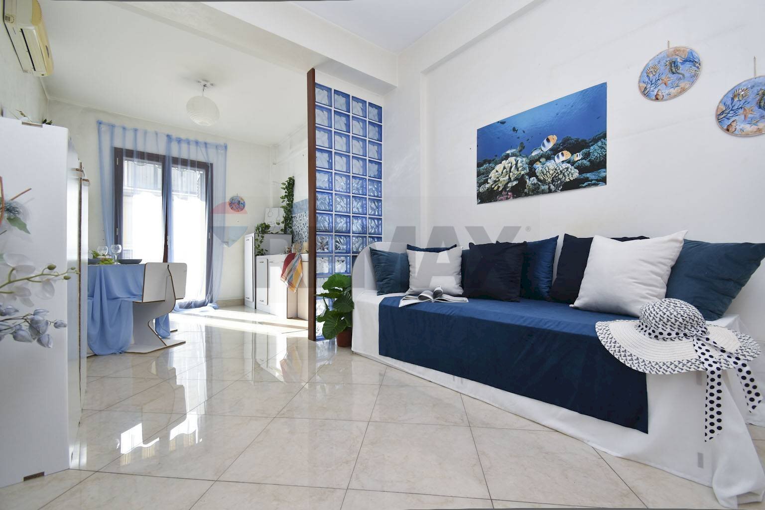 Soggiorno - Quadrilocale via italo svevo
 
12, Misterbianco - foto 1