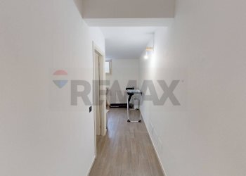 Hall / corridoio - Quadrilocale Rodano - foto 27