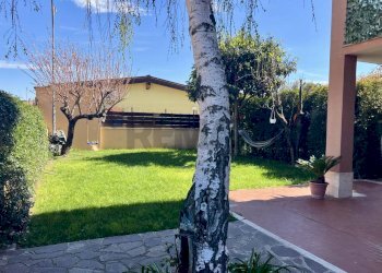 Giardino - Trilocale Via Giuseppe Lombardo Radice
 
19, Roma - foto 7