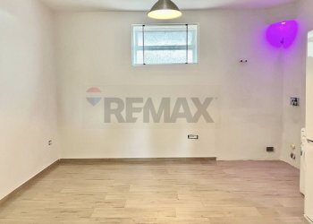 Stanza vuota - Trilocale Via Giuseppe Lombardo Radice
 
19, Roma - foto 37