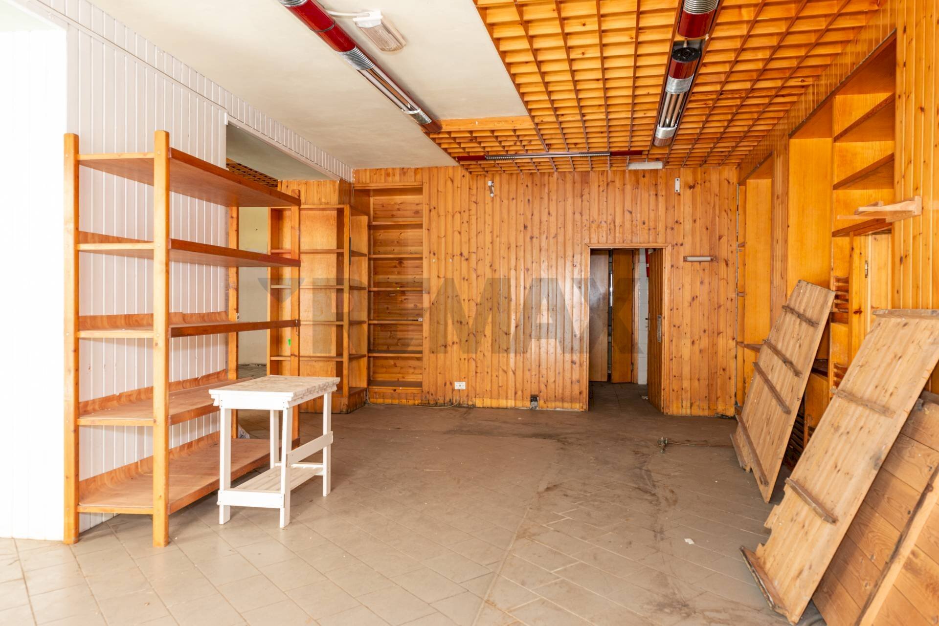 Dispensa di stoccaggio - Negozio Via Isidoro del lungo
63, Montevarchi - foto 3