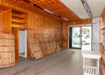 Ricezione / Lobby - Negozio Via Isidoro del lungo
 
63, Montevarchi - foto 4