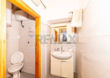 Bagno - Negozio Via Isidoro del lungo
 
63, Montevarchi - foto 12