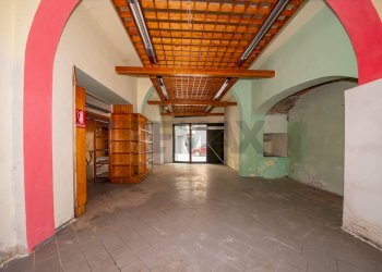 Parcheggio - Negozio Via Isidoro del lungo
 
63, Montevarchi - foto 15