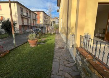 Edificio all\'aperto - Semi-detached house Bucine - photo 12