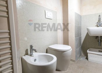 Bagno - Four-room apartment Vicolo del Giglio
 
2, Jesi - photo 3