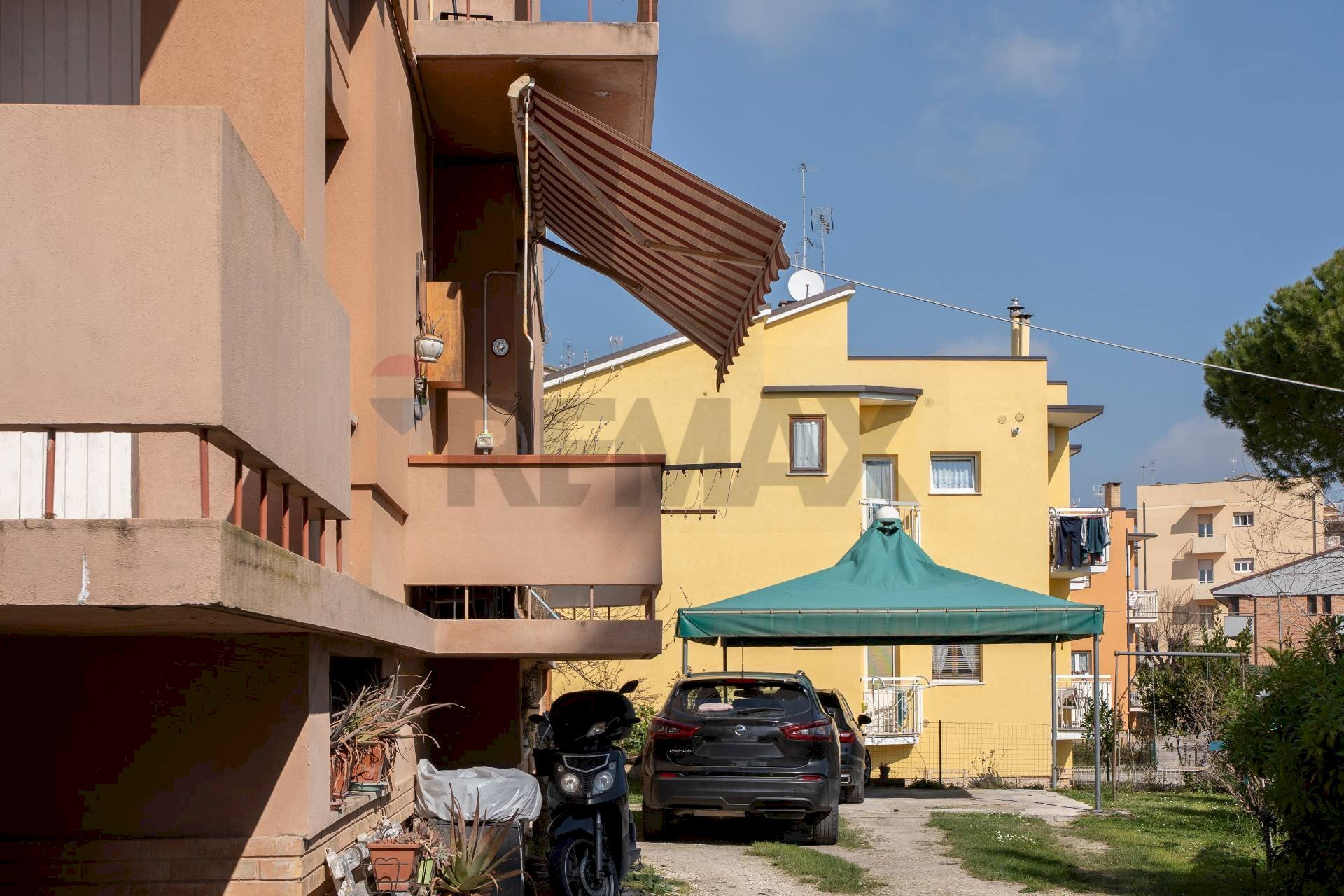 Edificio all\'aperto - Trilocale VIALE TRIESTE
 
5, Recanati - foto 2