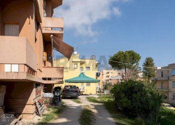 Edificio all\'aperto - Trilocale VIALE TRIESTE
 
5, Recanati - foto 3