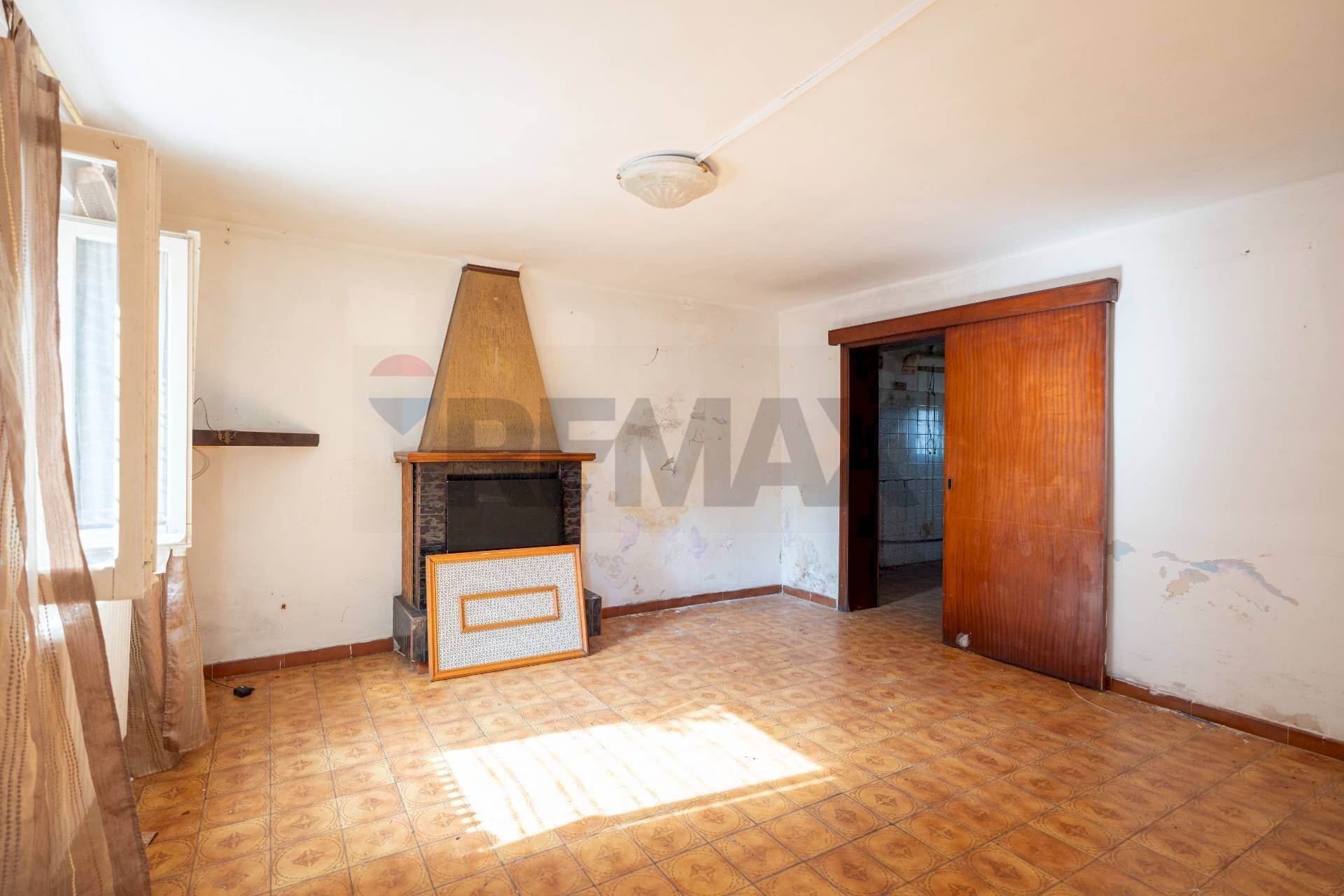 Stanza vuota - Casa semi indipendente via F.lli Rosselli
117, Santa Maria Nuova - foto 2