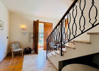 Scale - Casa semi indipendente VIA MAZZINI
 
12, Tredozio - foto 3