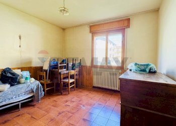 Camera / camera da letto - Casa semi indipendente VIA MAZZINI
 
12, Tredozio - foto 12