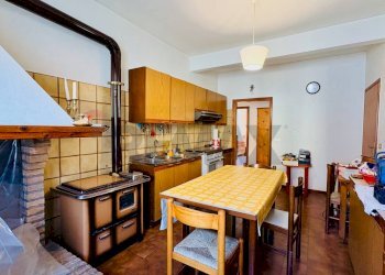 Cucina - Casa semi indipendente VIA MAZZINI
 
12, Tredozio - foto 15