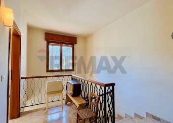 Scale - Casa semi indipendente VIA MAZZINI
 
12, Tredozio - foto 18