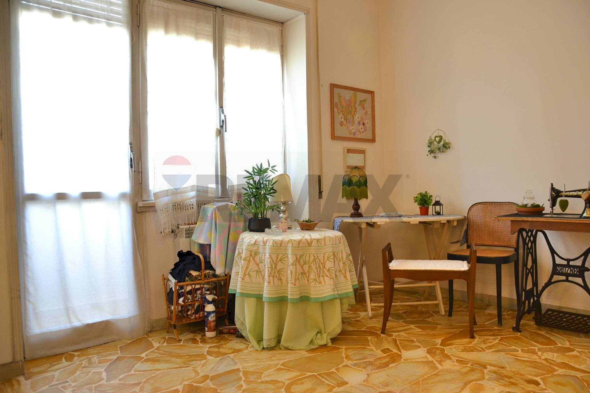 Sala da pranzo - Quadrilocale via della pineta sacchetti
 
420, Roma - foto 3