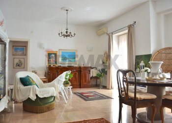 Sala da pranzo - Quadrilocale via della pineta sacchetti
420, Roma - foto 7