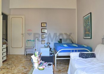 Camera / camera da letto - Quadrilocale via della pineta sacchetti
420, Roma - foto 9