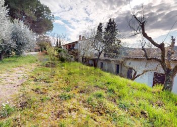 Giardino - Villa via San Bernardino
 
26, Bettona - foto 11