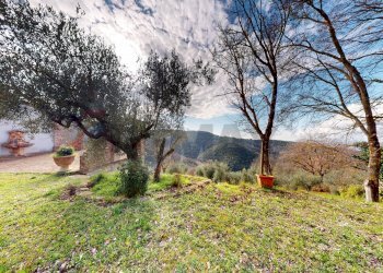 Vista delle montagne - Villa via San Bernardino
 
26, Bettona - foto 24