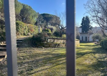 Giardino - Villa via San Bernardino
 
26, Bettona - foto 46