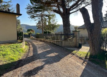 Giardino - Villa via San Bernardino
 
26, Bettona - foto 48