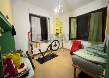 Camera / camera da letto - Quadrilocale Via del popolo, Bastia Umbra - foto 13