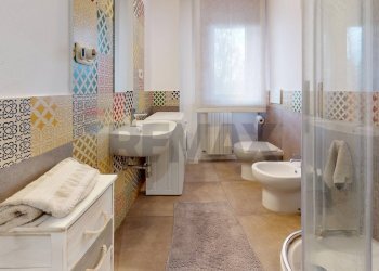 Bagno - Quadrilocale Via dell'Aeronautica
 
1, Bastia Umbra - foto 23