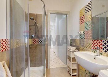 Bagno - Quadrilocale Via dell'Aeronautica
 
1, Bastia Umbra - foto 24