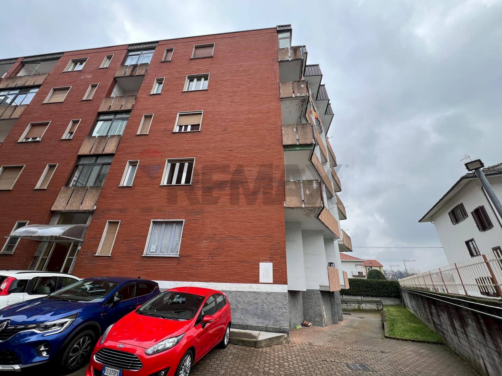 Edificio all\'aperto - Quadrilocale Via Umberto I
 
17, Lanzo Torinese - foto 1