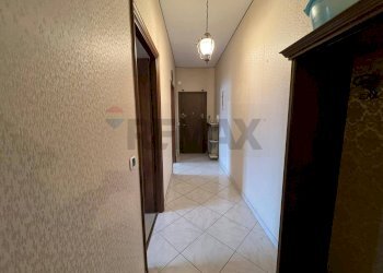 Hall / corridoio - Quadrilocale Via Umberto I
 
17, Lanzo Torinese - foto 8