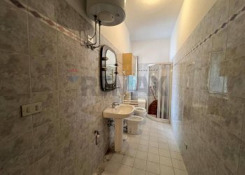 Bagno - Quadrilocale Via Umberto I
 
17, Lanzo Torinese - foto 21