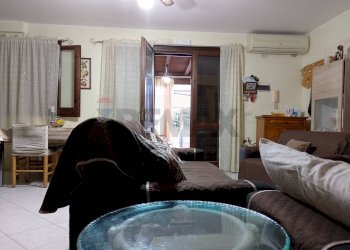 Sala da pranzo - Semi-detached house Via sant' Anna
7-9, Mascali - photo 13