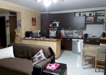 Sala da pranzo - Semi-detached house Via sant' Anna
7-9, Mascali - photo 36