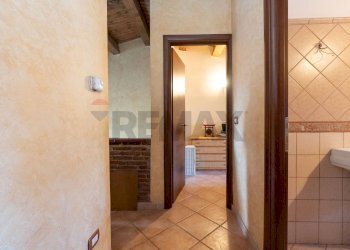 Hall / corridoio - Casa indipendente Via A. Malerba
 
7, Gravina di Catania - foto 19