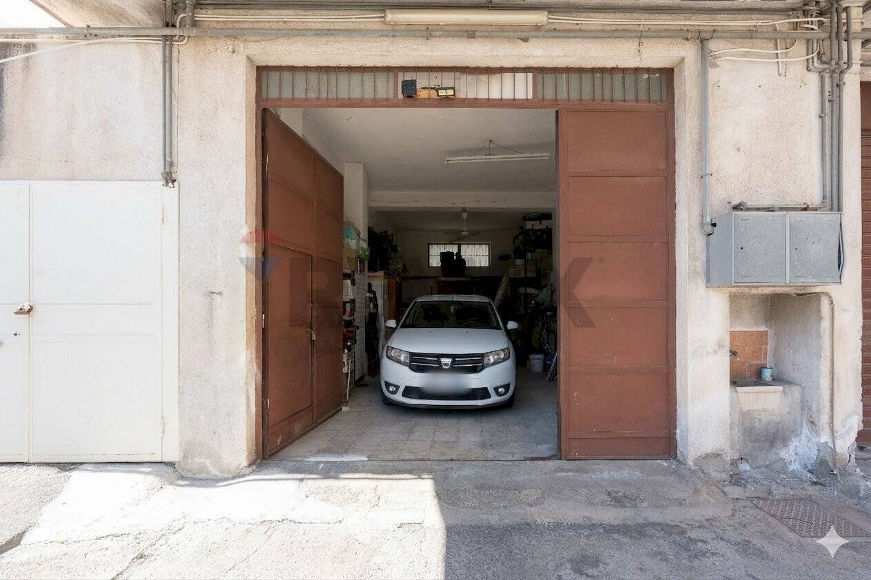 Parcheggio - Box Via San Giuseppe
 
14, San Pietro Clarenza - foto 1