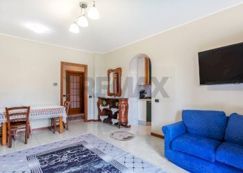 Sala da pranzo - Trilocale Via Berlinguer
 
1, Locate di Triulzi - foto 2